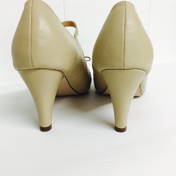 Size 10 Tan Retro Pinup Mary Jane Heels Classics - Picture 6 of 7